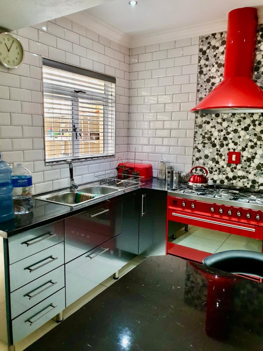 1 Bedroom Property for Sale in Salt River Western Cape